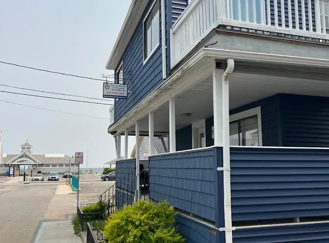 Nautical Beach Apartments